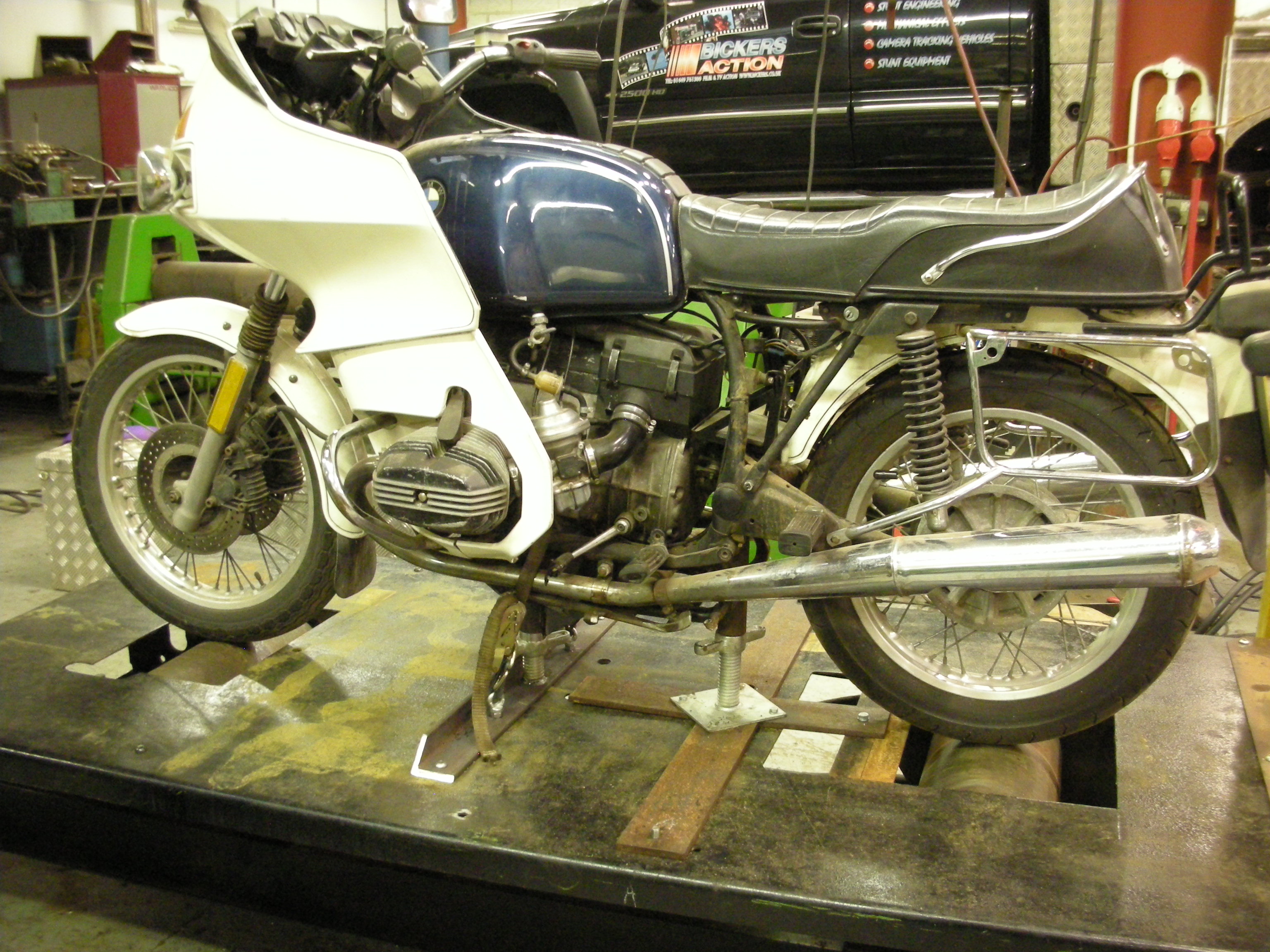 Motorcycle Wheel Rollers Bickers Action