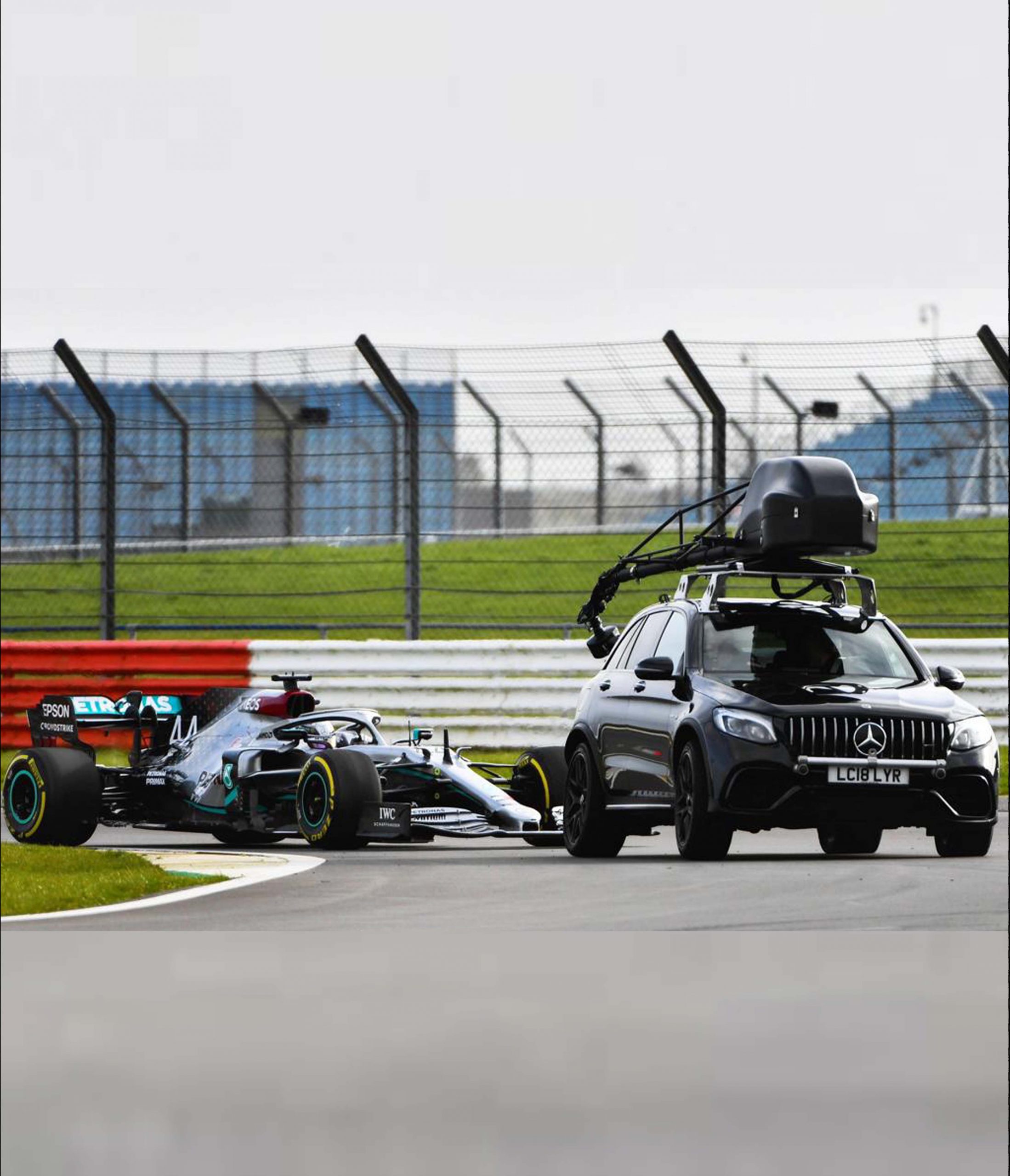 U-Crane ™ Dynamic Stealth GLC63S AMG - Bickers Action