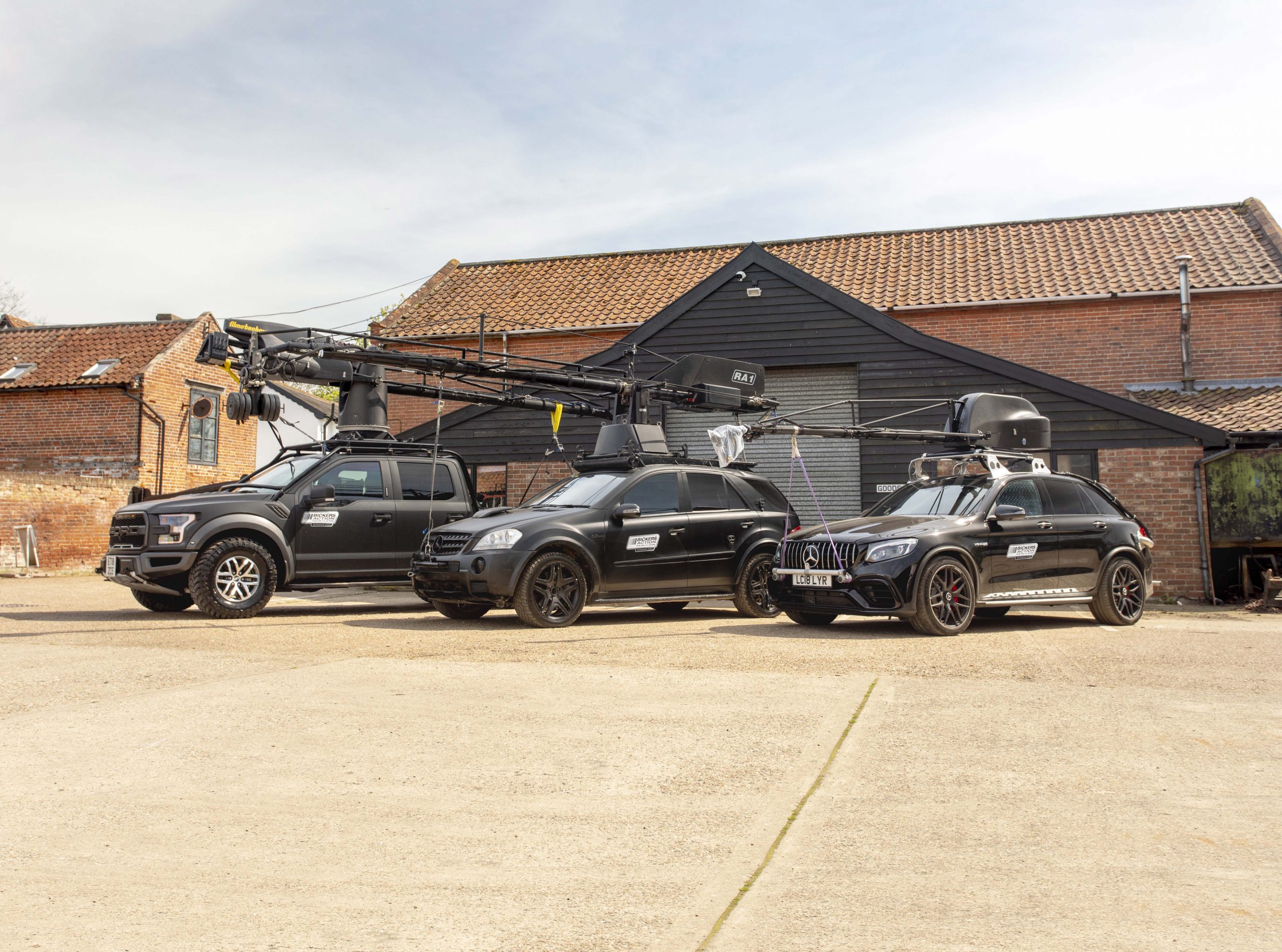 Camera Tracking Vehicles Bickers Action