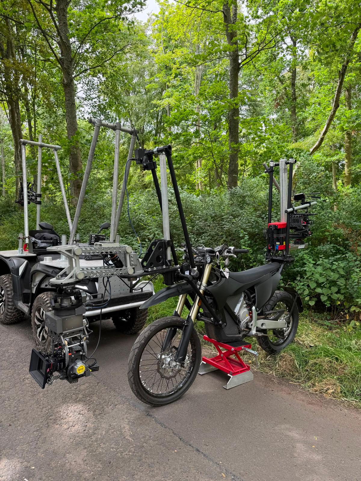 (NEW) Dominator High Speed Electric Quad - Bickers Action