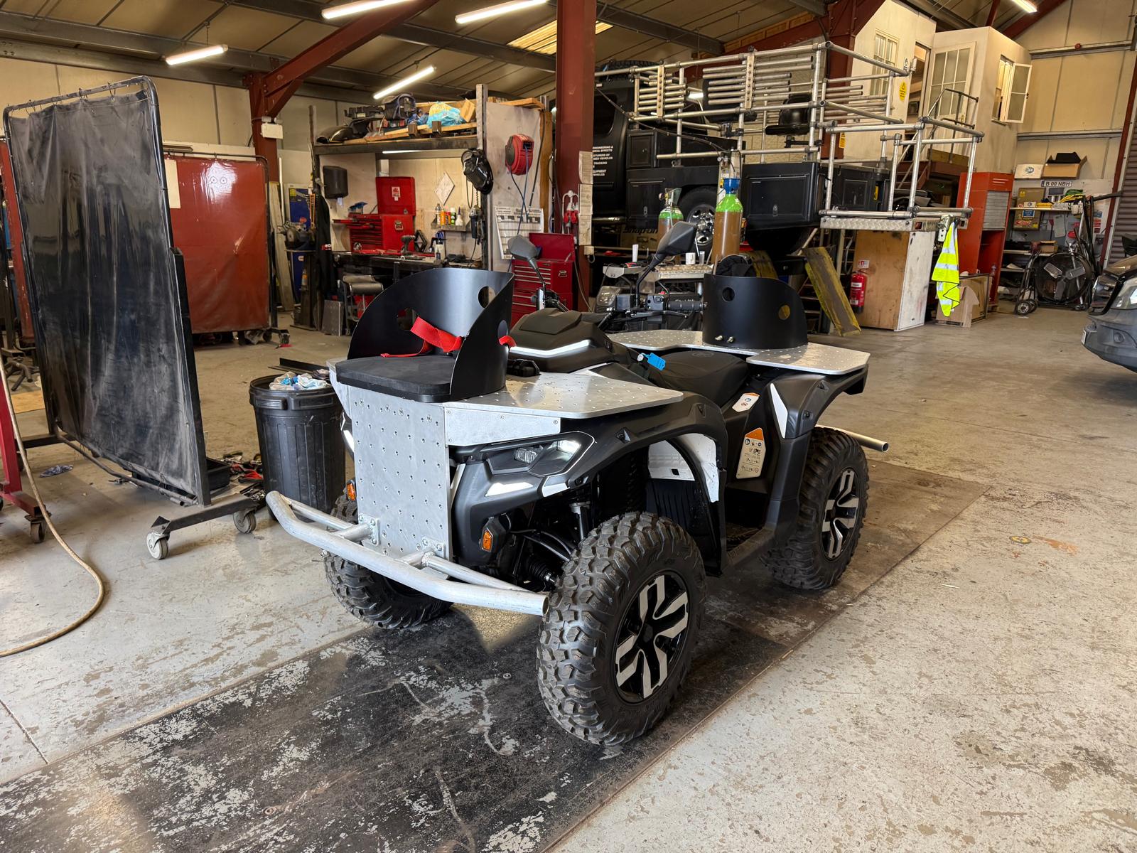(NEW) Dominator High Speed Electric Quad - Bickers Action
